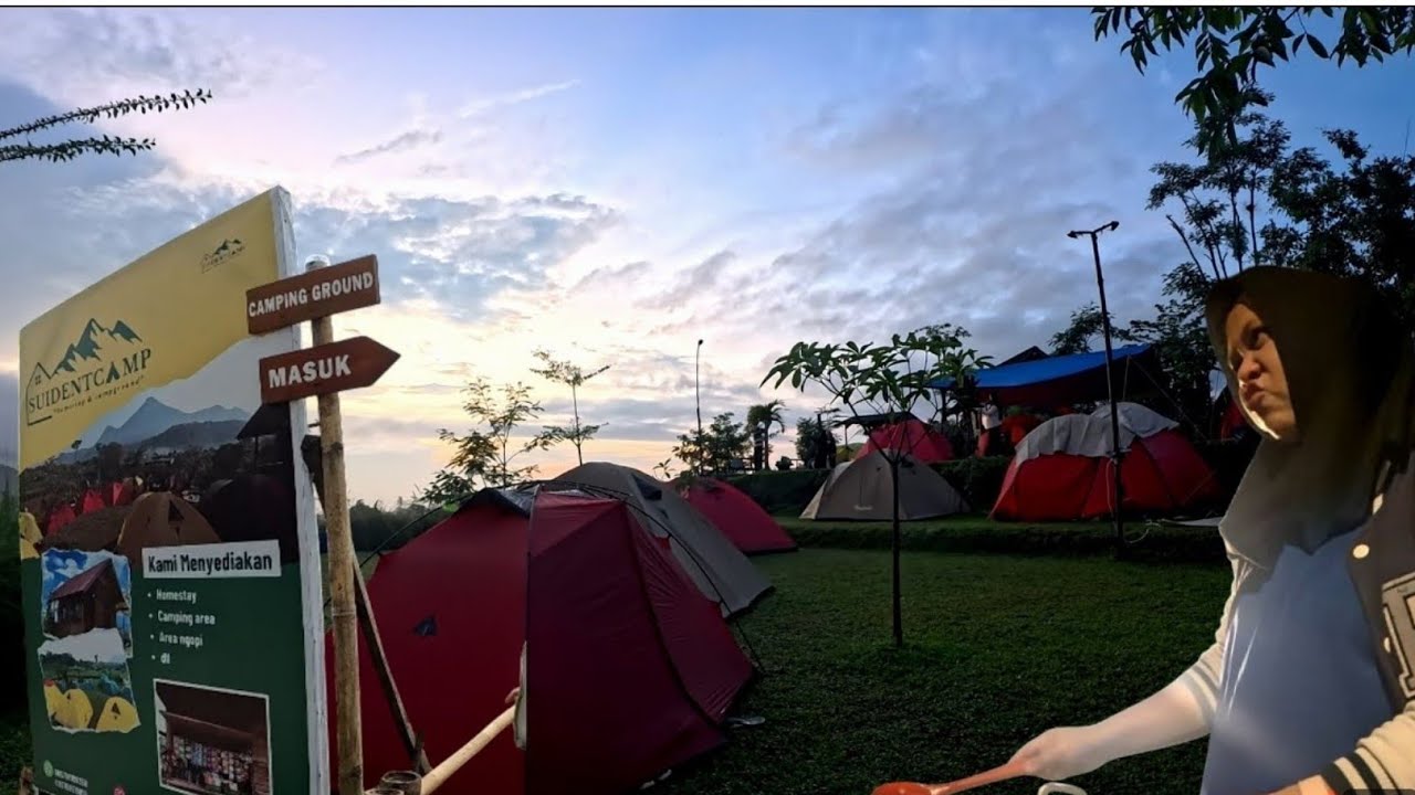 PERDANA FAMILY CAMP DISAMBUT HUJAN | SUIDENT CAMP TRAWAS | VIEW GUNUNG PENANGGUNGAN DAN WELIRANG