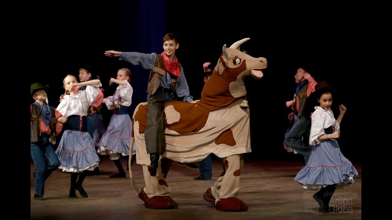 "На ранчо", Ансамбль "Карусель". "At the Ranch", Ensemble "Carousel".