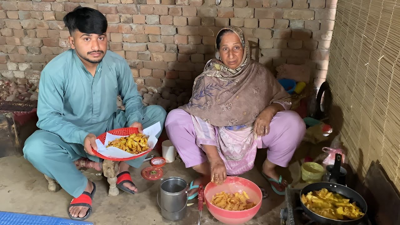 Zaree ke jane ke bad First iftar || Ammi ne kia bnaya 😲