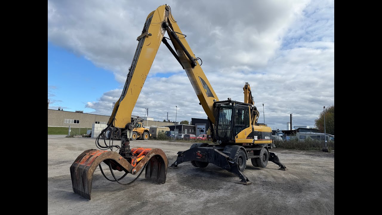 K&ouml;p - Materialhanterare Cat M322C MH