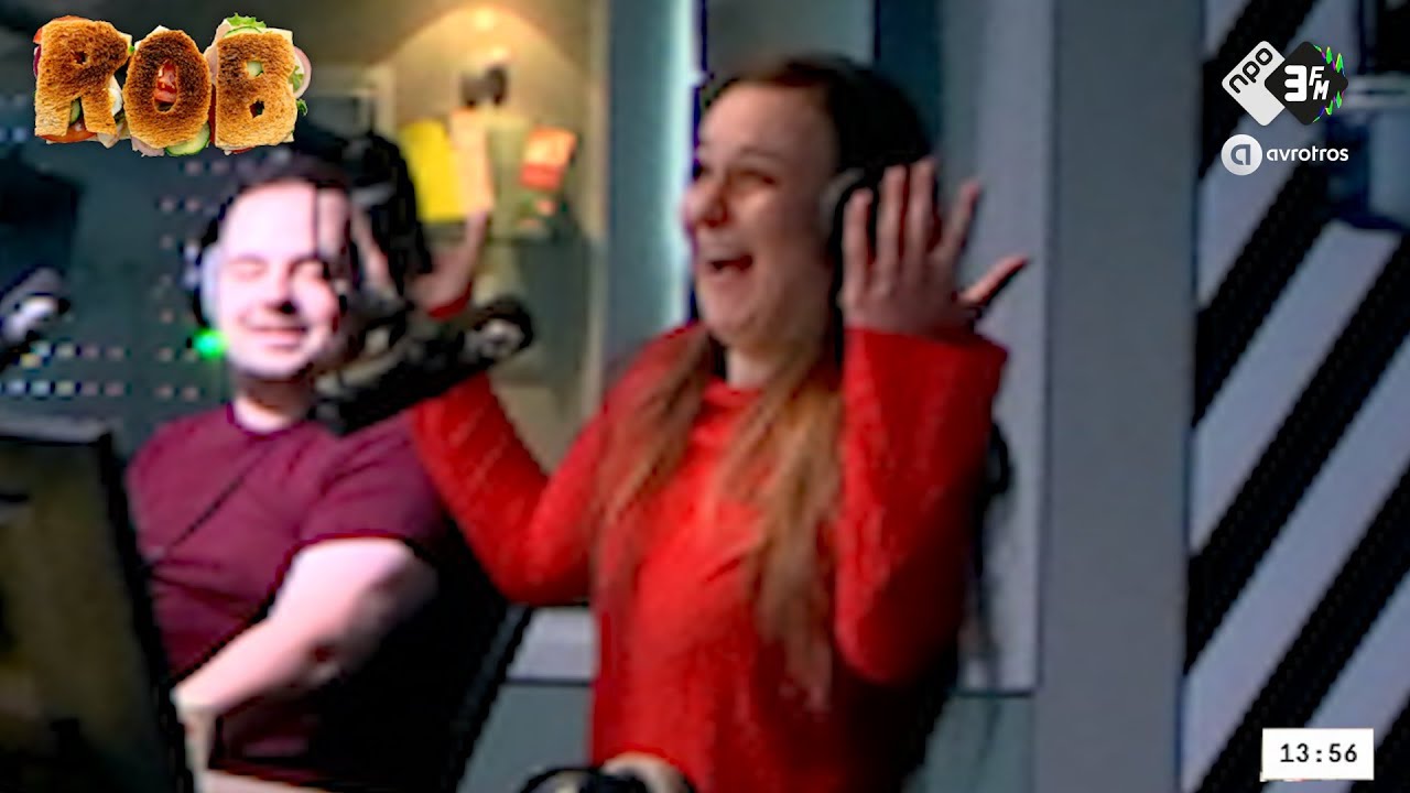 🍞ROB// HAHA Jorien denkt dat alle microfoons kapot zijn.. #1APRIL #Magdemicrofoonaan