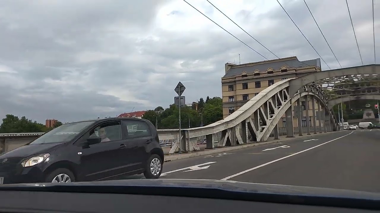 Slečna Sofie, předposlední jízda (25. a 26. hodina)