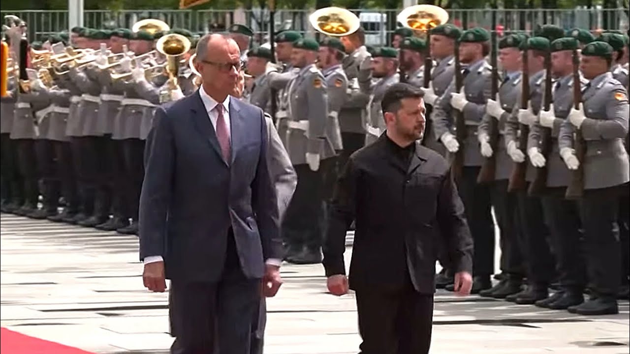 Militärische Ehren der Bundeswehr für Selenskyj - Ukraine Krieg - Bundeskanzler Merz - Wachbataillon