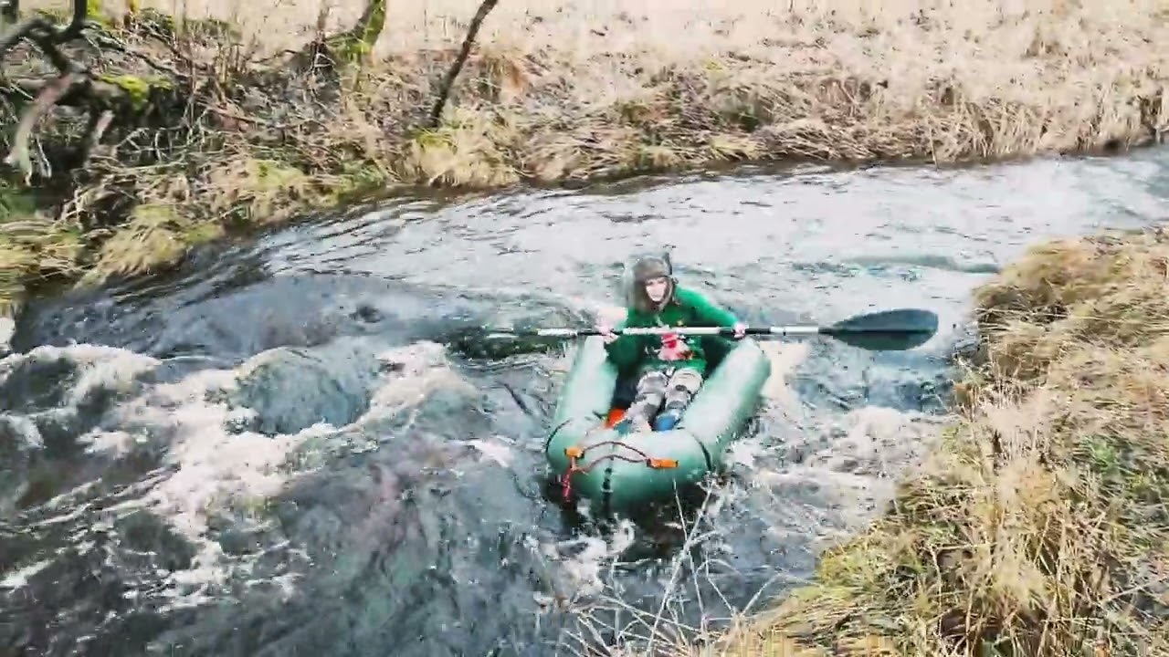 Spływ packraftem Dziką Orlicą w sylwestra. Itiwit PR100.