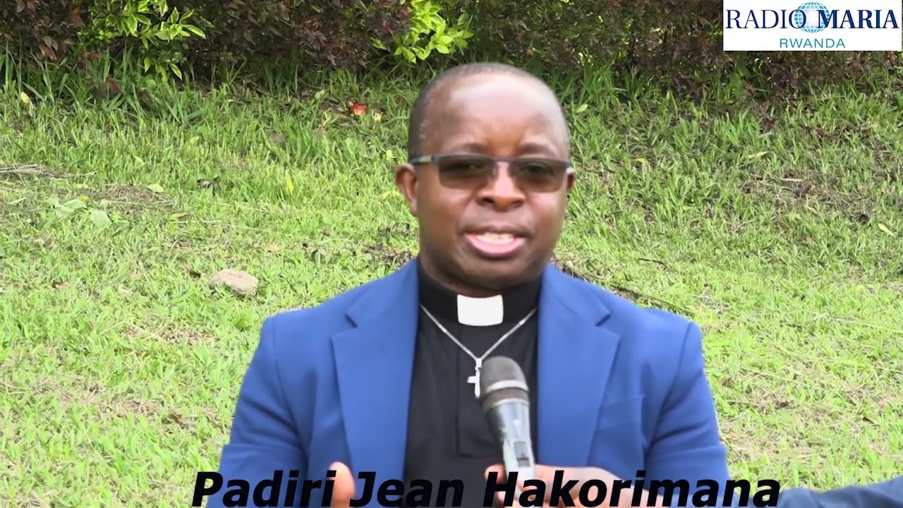 NDI MU BAHANZI BIBWE INDIRIMBO NYINSHI. PADIRI HAKORIMANA Jean