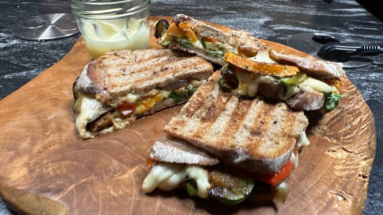 Das Leckerste Gemüse: Gaumenschmaus im Festmahl-Sandwich – cremig & würzig, unwiderstehlich köstlich