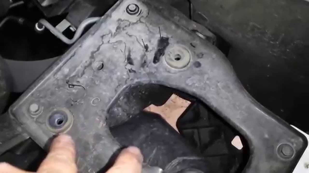 Replace headlight bulb in Chevy Suburban Tahoe GMC Yukon 2007 2008 2009 2010 2012 2013 2014