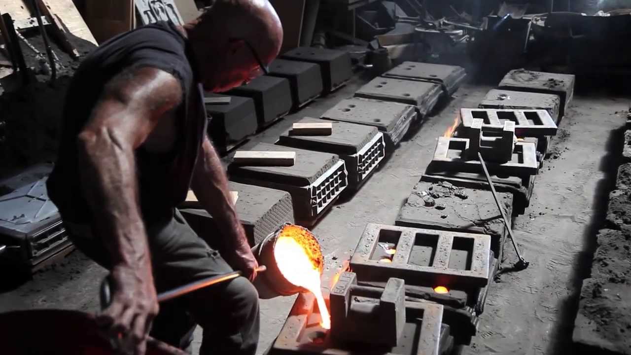 Sunset Foundry visit (Cast Iron pour)