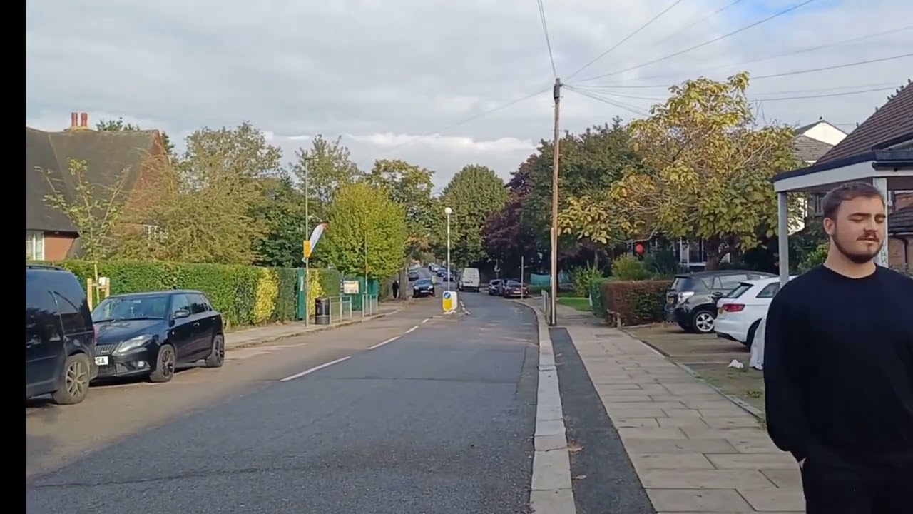 LONDON WALK IN BOROUGH OF BARNET