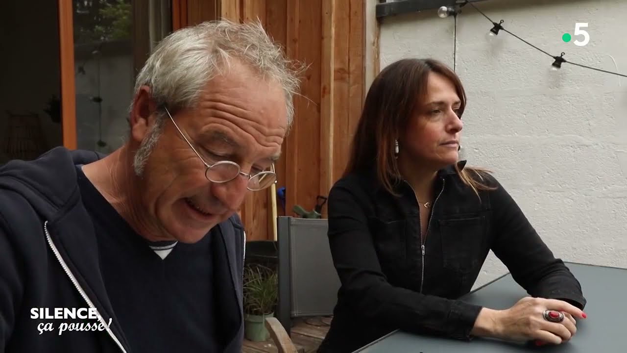 Pas de panique : une terrasse de maison toute en longueur - Silence, ça pousse ! 4 septembre 2021