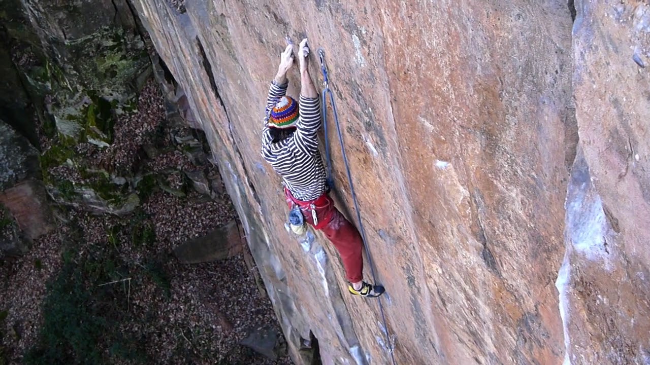 Gueberschwihr - Protection Rapprochée (sans le bi-doigt taillé, 8c ?)