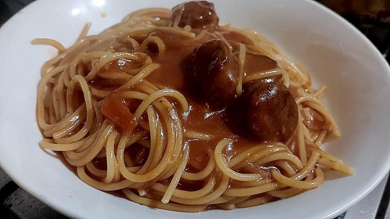 CHORIZO A LA POMAROLA RAPIDO Y SENCILLO PARA PASTAS (COCINANDO CON JULIUS)