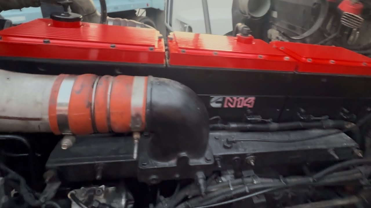 Cummins N14 Head Gasket Replace.