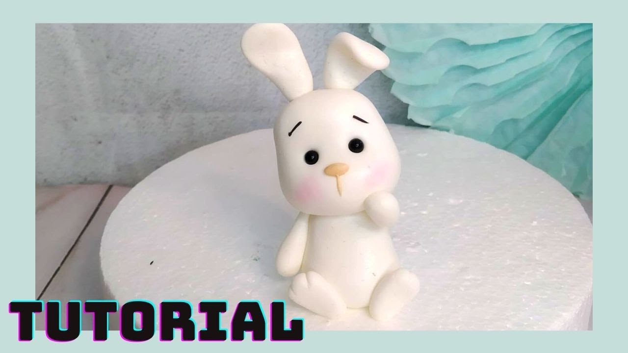 🐇How to make a fondant EASY BUNNY cake topper - Cómo hacer un CONEJITO de fondant FACIL