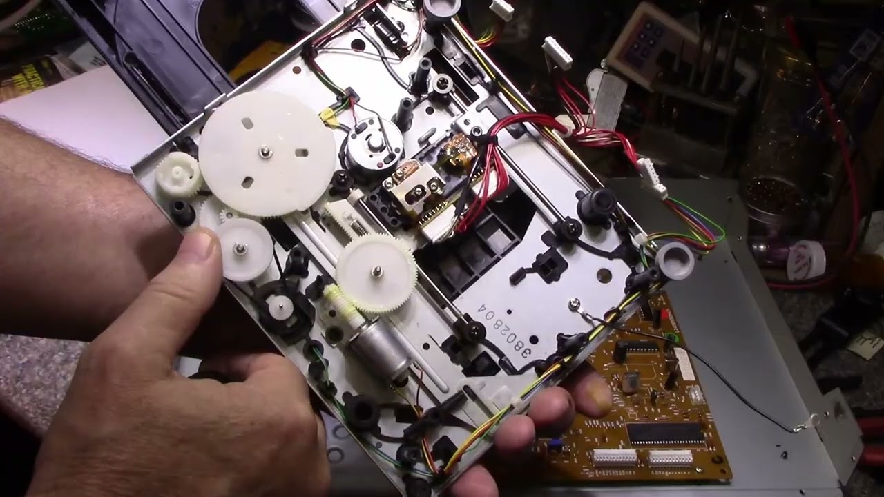 Akai CD-A305 CD Player (Ep. 279)