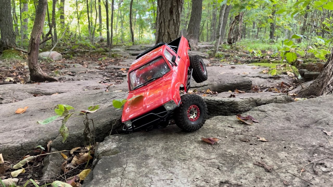 1/10 Scale RC: RC4WD Trailfinder 2 Marlin Crawler 4K: #rccrawler #rc4wd  #rctruck #rc #tinytrucks