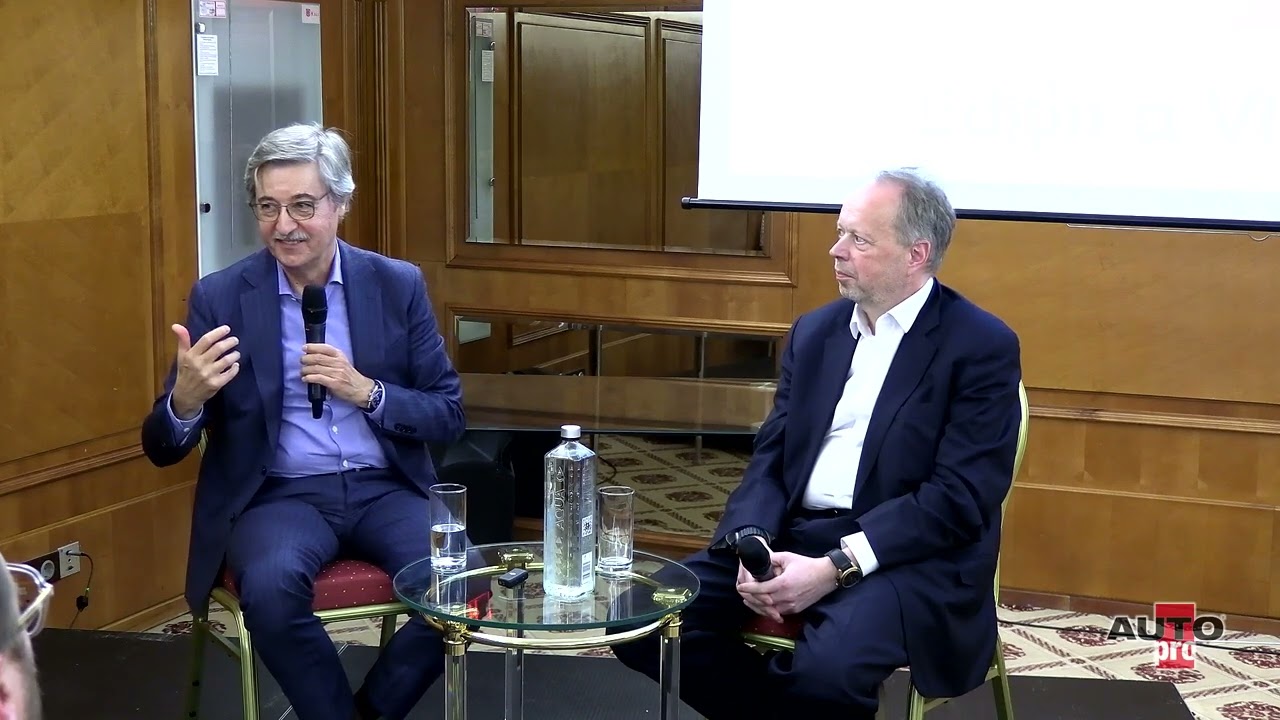 Masa rotundă cu Dr. Andy Palmer din cadrul Galei Premiilor AUTOpro 2025