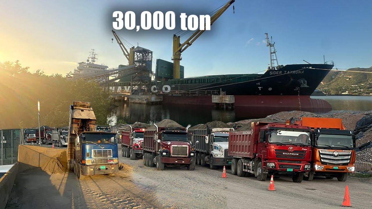 Trucks are unloading 30,000 tons of materials onto the barge S7:E10 / JAMAICA 🇯🇲