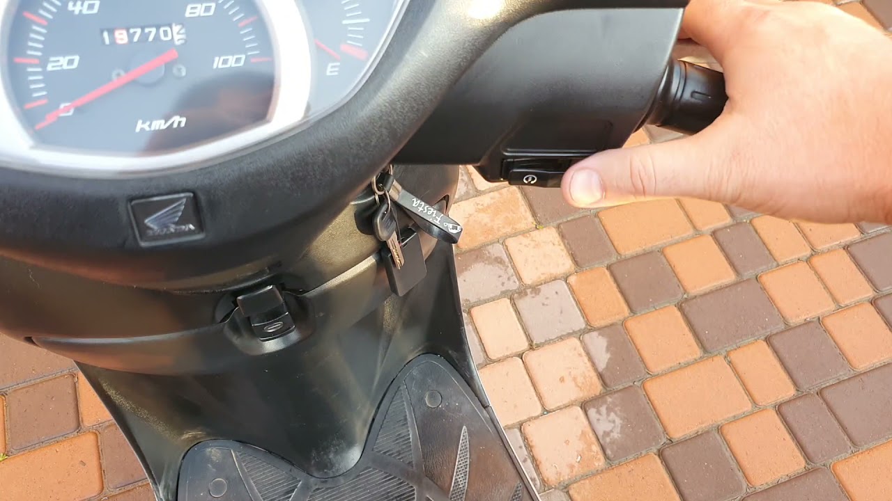 Мопед Honda Lead 110 2008год продается