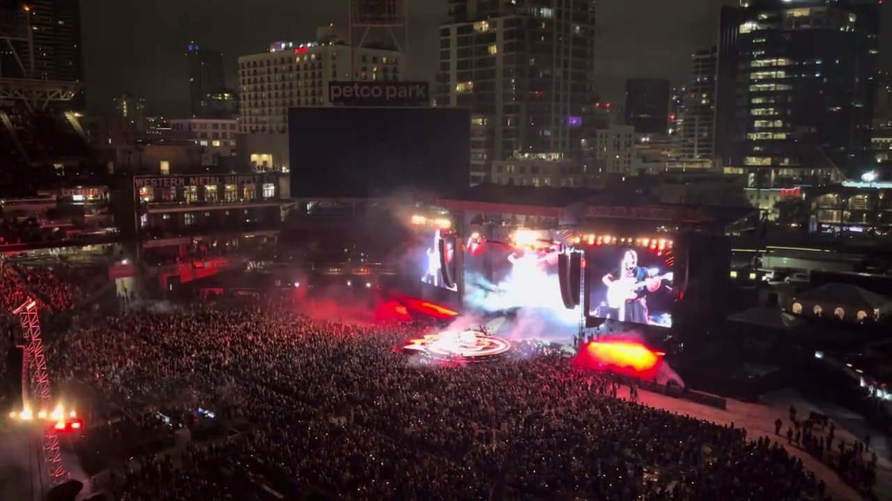 Blink 182 Dammit at Petco Park San Diego 6/30/24