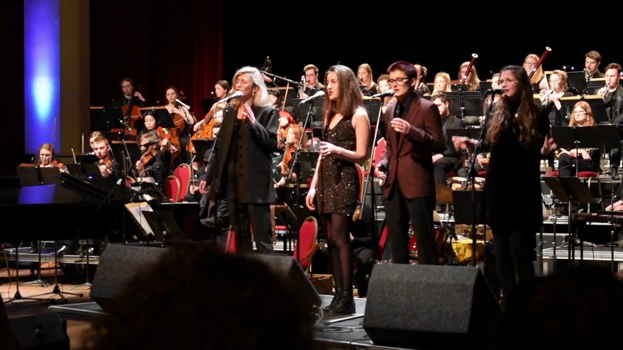 Qendresa - Good Love (live orchestral concert)