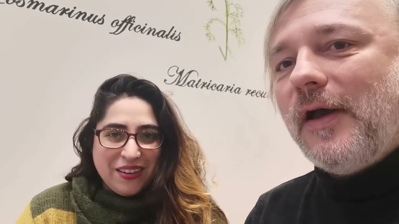 Salep, zimowy nap&oacute;j wzmacniający ze storczyk&oacute;w na ulicach Stambułu