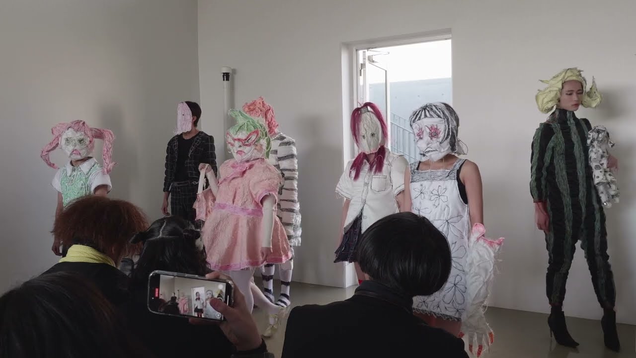 武蔵野美術大学 卒業・修了制作 優秀作品集｜2024年度｜空間演出デザイン学科 浜崎真帆「LOBBY」