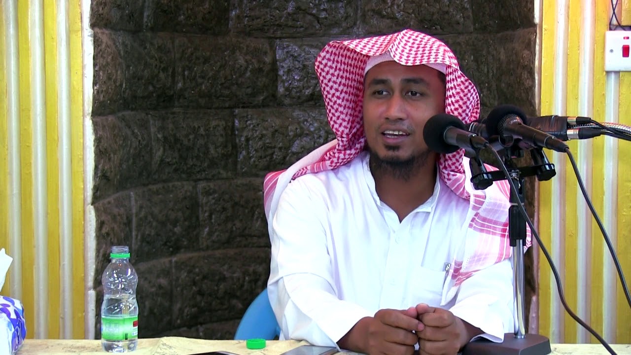 محاضرة بعنوان / بل الإنسان على نفسه بصيرة / لفضيلة الشيخ عبدالله محمد عمر