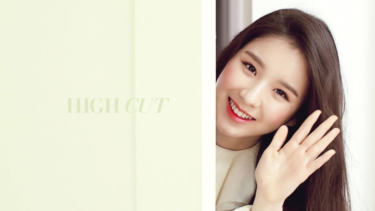 아이라이너로 완성한 설레는 핑크빛 메이크업 with 이달의 소녀 희진