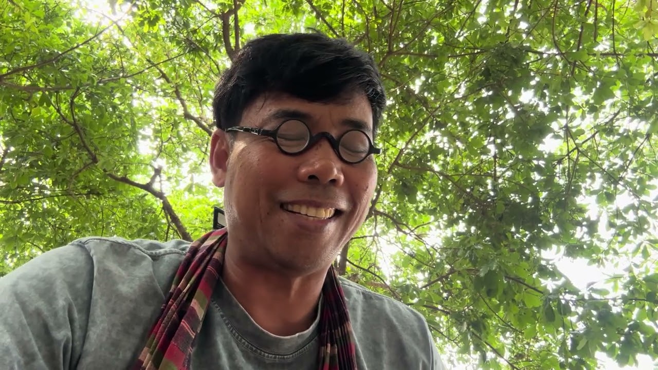 สิ่งที่มีในตัวของธิดาลาว