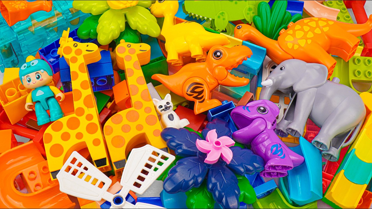 Satisfying Building Blocks Popular! Block coaster featuring three large giraffes!