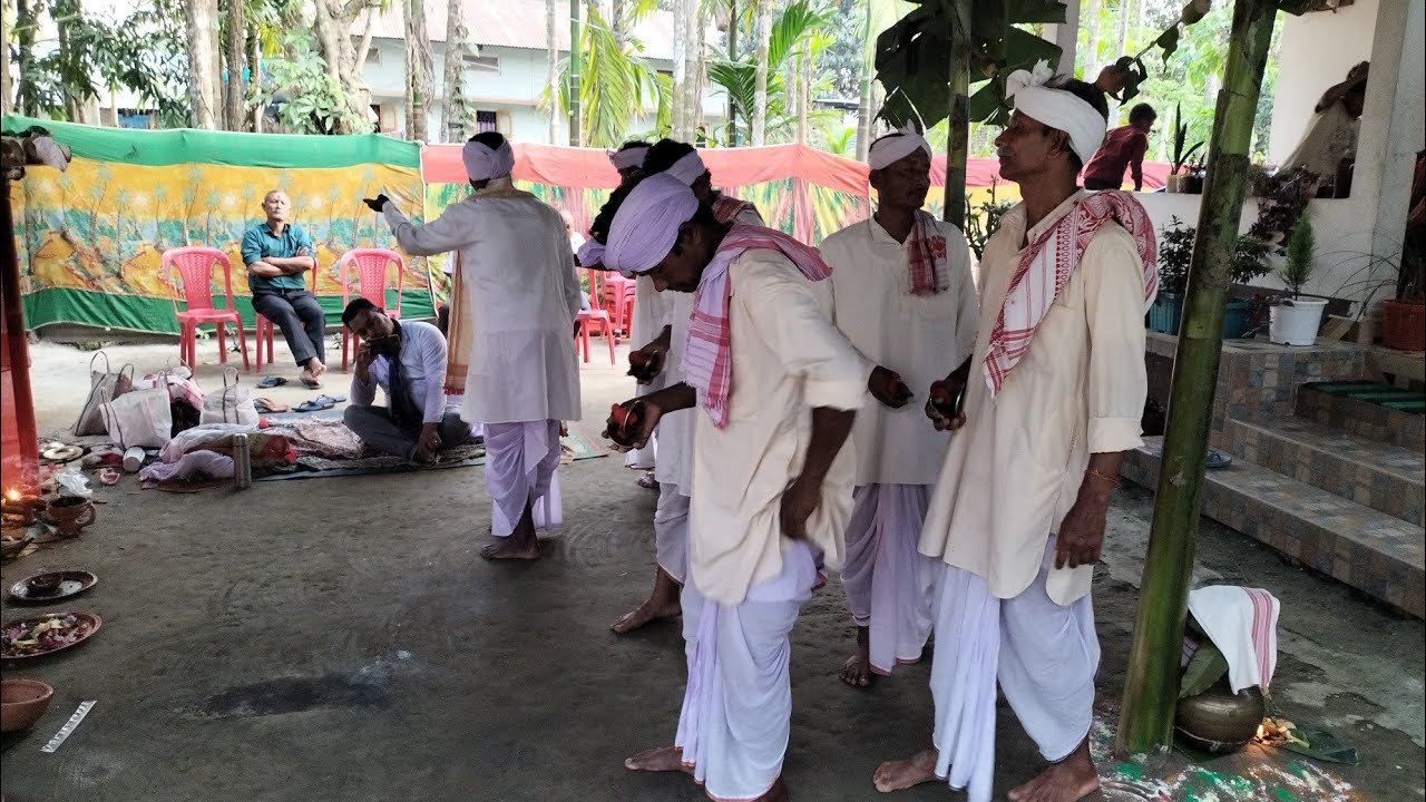 Ojha Pali of Manasha Puja at Meskapukhuri, Tangla