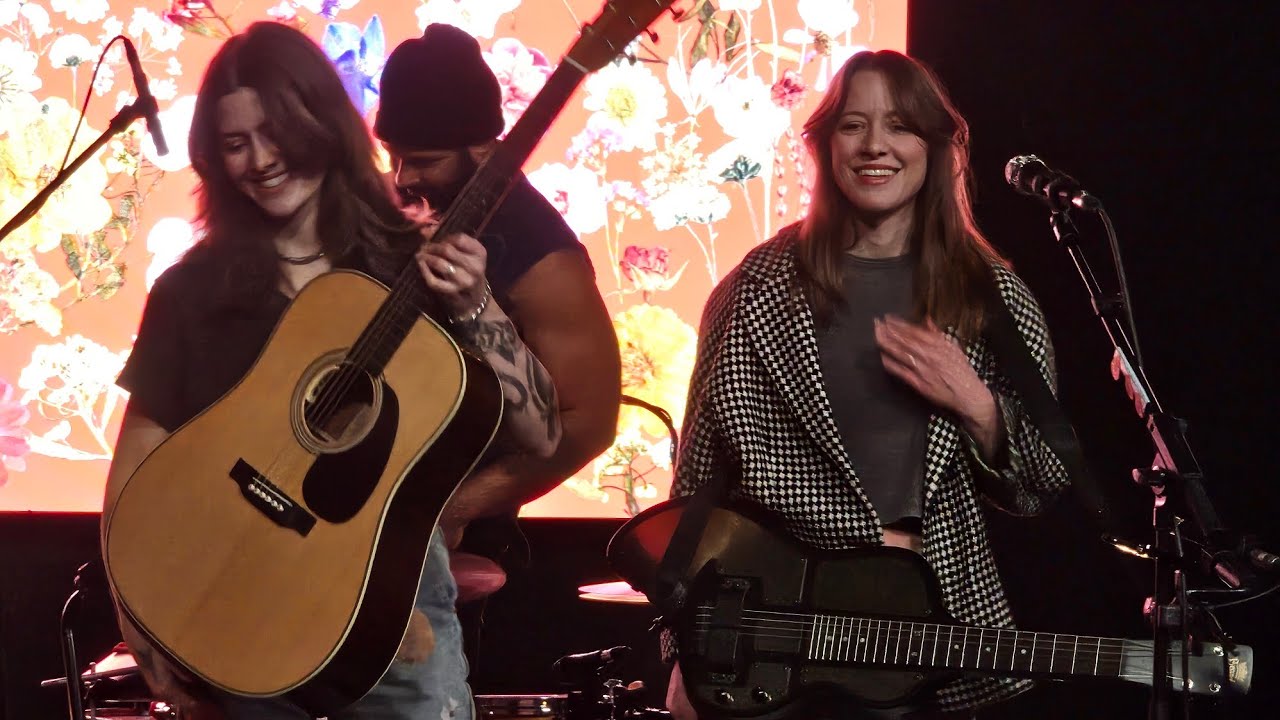 Larkin Poe 