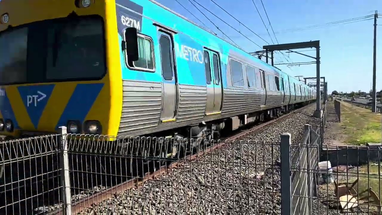 Trains At Coolaroo Pedestrian Railway Crossing (First Train Vlog!!) #melbourne #metro #vline #train