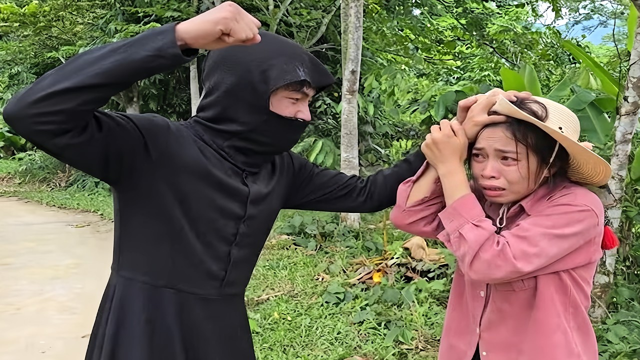 Sin Man burst into tears after being followed and attacked by a stranger - What happened? | Sin Man