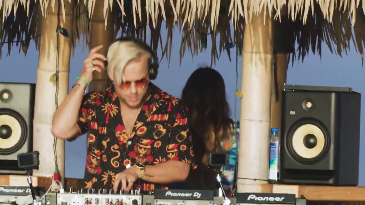THE ISOLATION STREAM: PARTY FAVOR