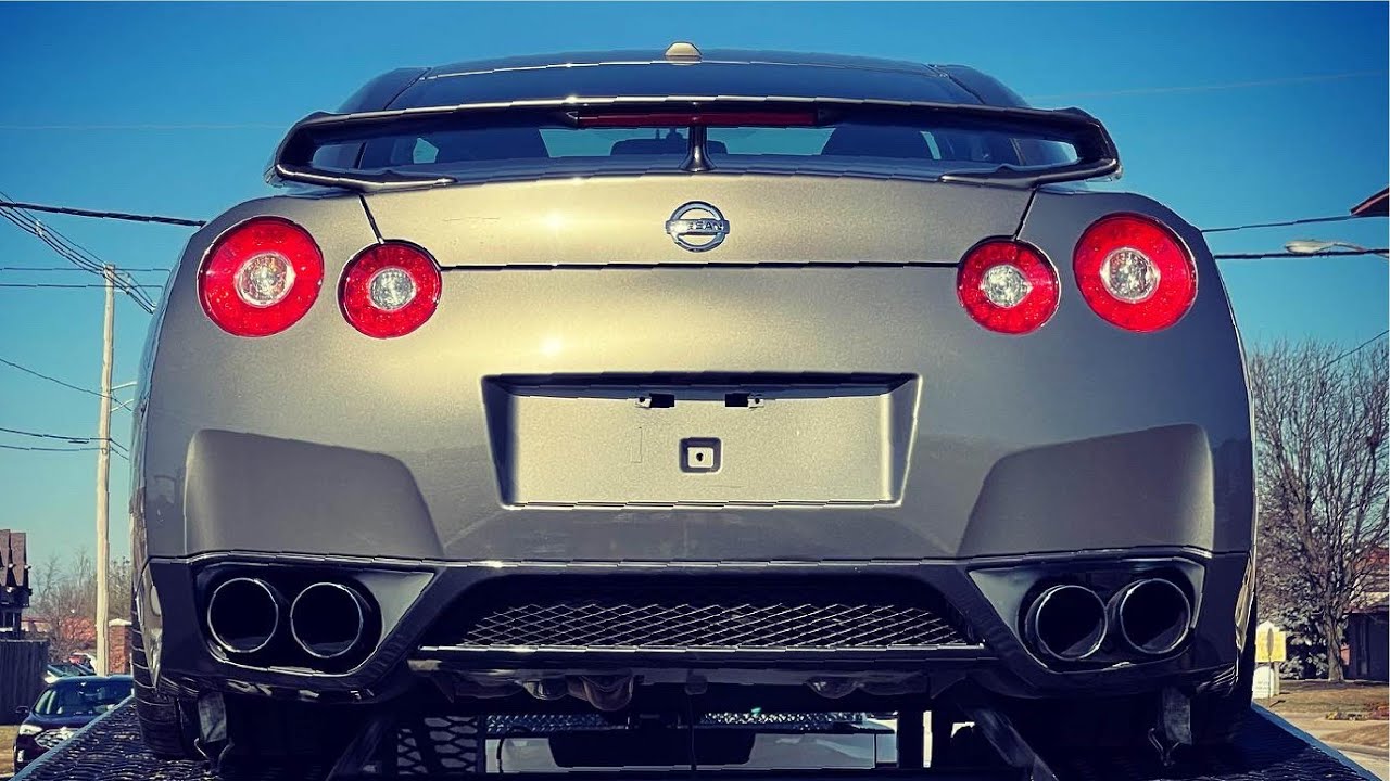 Loading a Nissan GT-R | A day in the life of a HOTSHOT VLOG 13 | St. Louis, MO