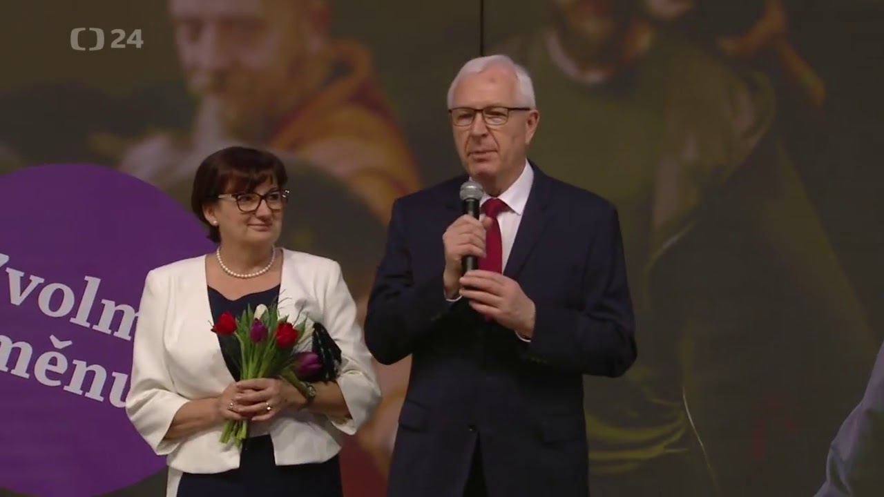 Jiř&iacute; Draho&scaron; pogratuloval Zemanovi