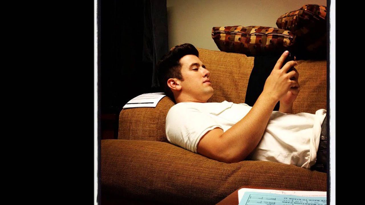 Logan Henderson