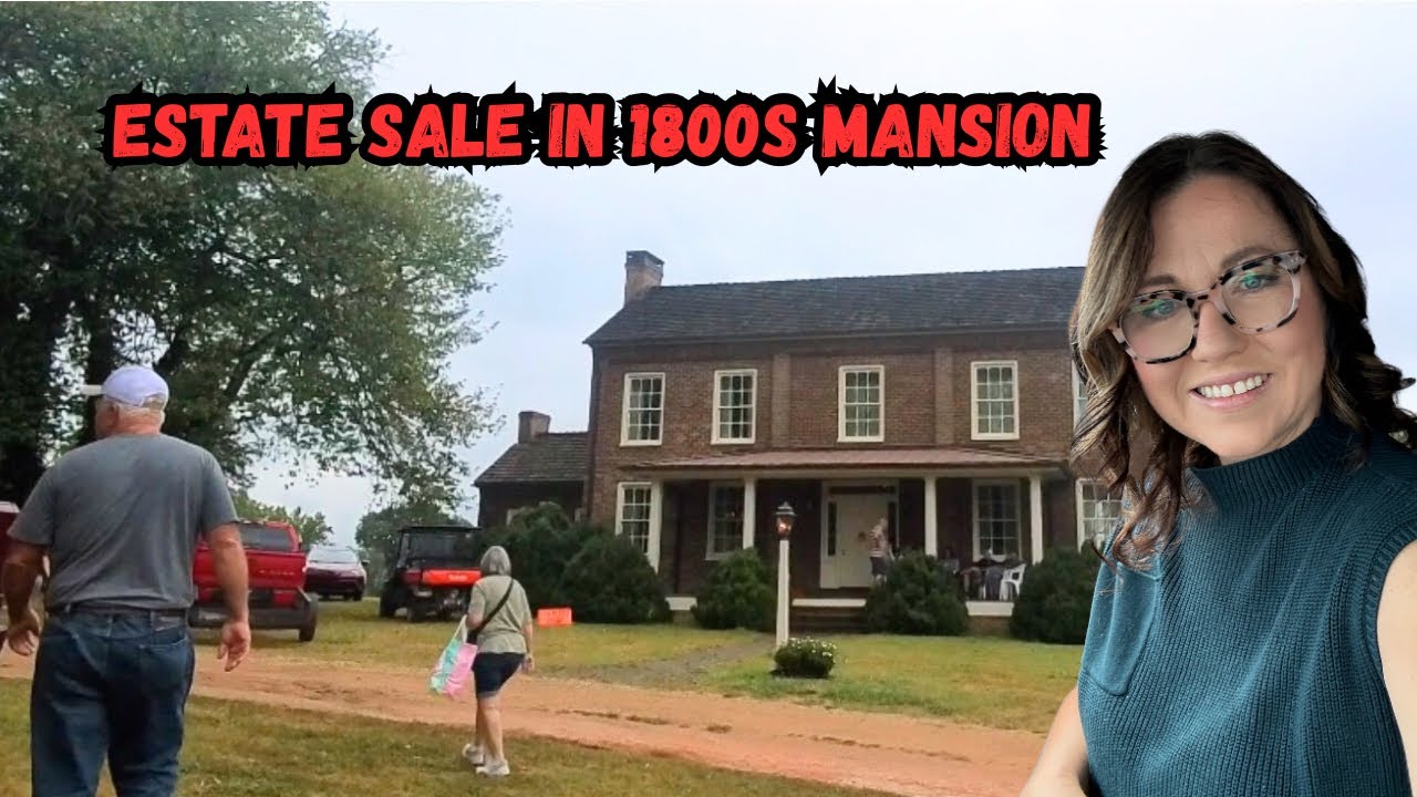This 1800s mansion was full of antiques! Come thrifting with me!