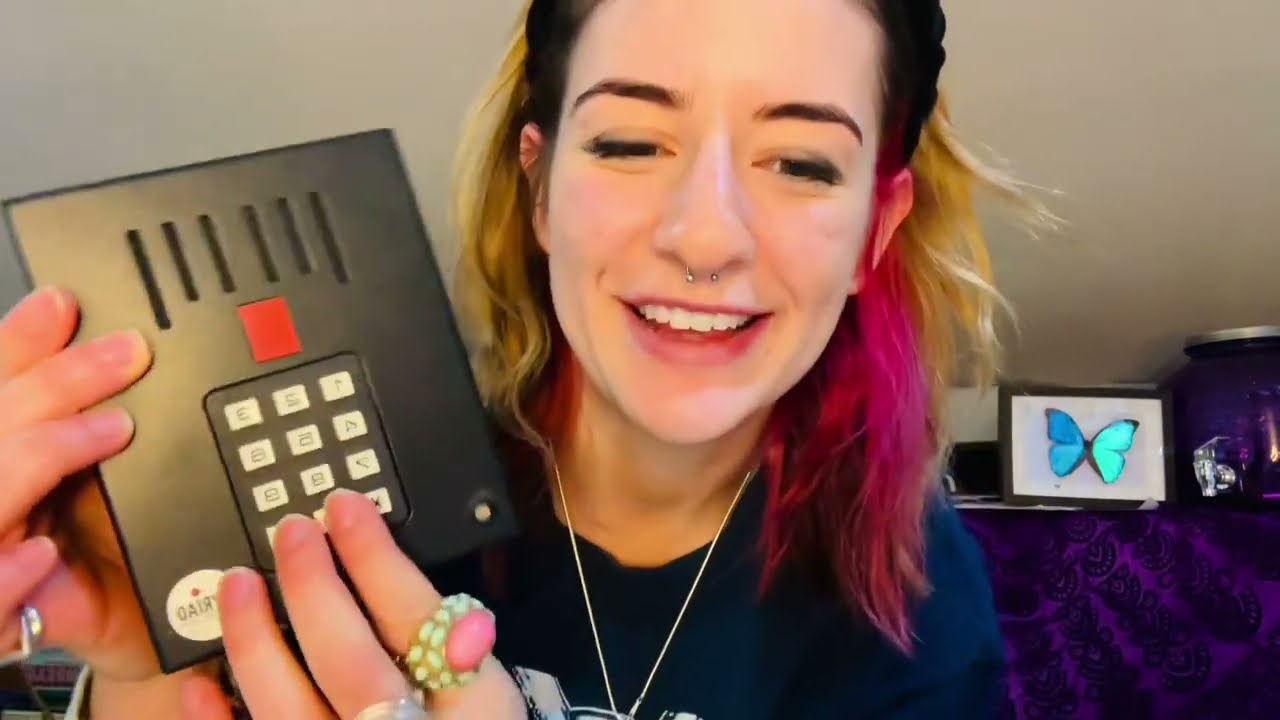 [ASMR] - CHAOTIC THERAPIST - fast unpredictable attention & tests 🔥
