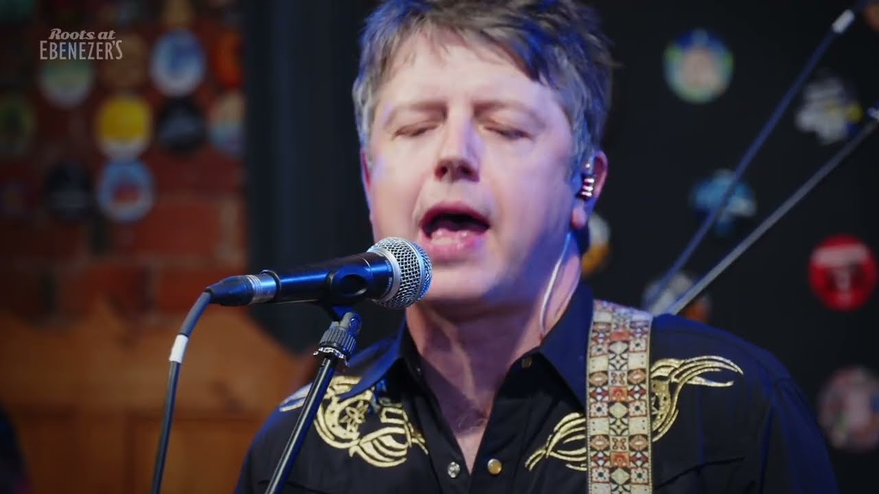 Fine Lines - Far Rockaway  (live at Ebeneezers, Crewe)