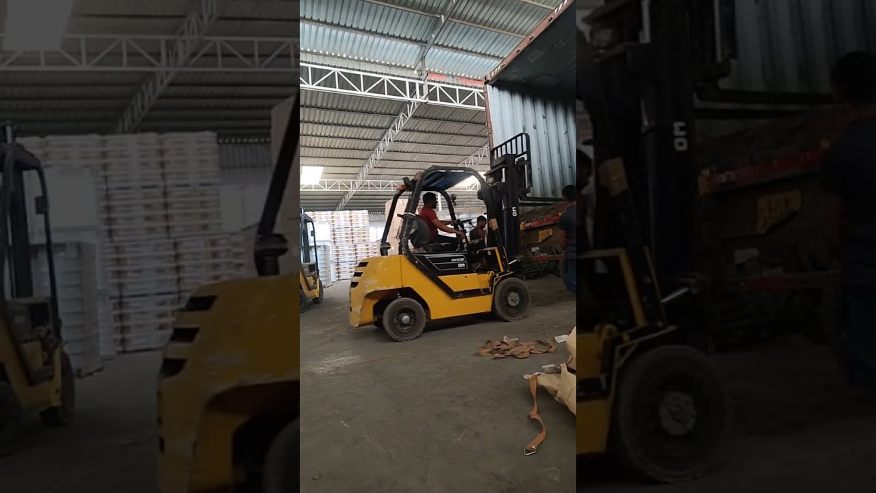 अनलोडिंग चालू है