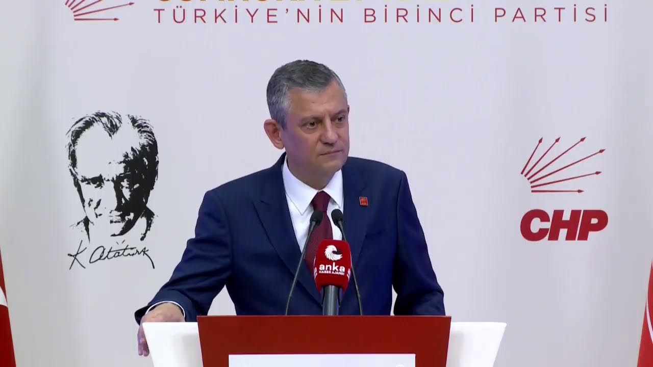 GENEL BAŞKANIMIZ ÖZGÜR ÖZEL, GENEL MERKEZİMİZDE BASIN TOPLANTISI YAPIYOR