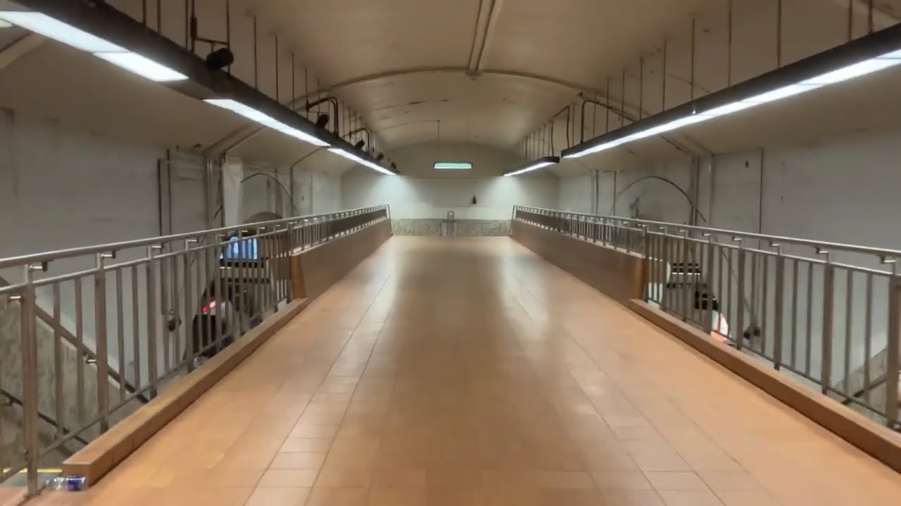 Montreal Metro Tour: Episode 49 - Frontenac