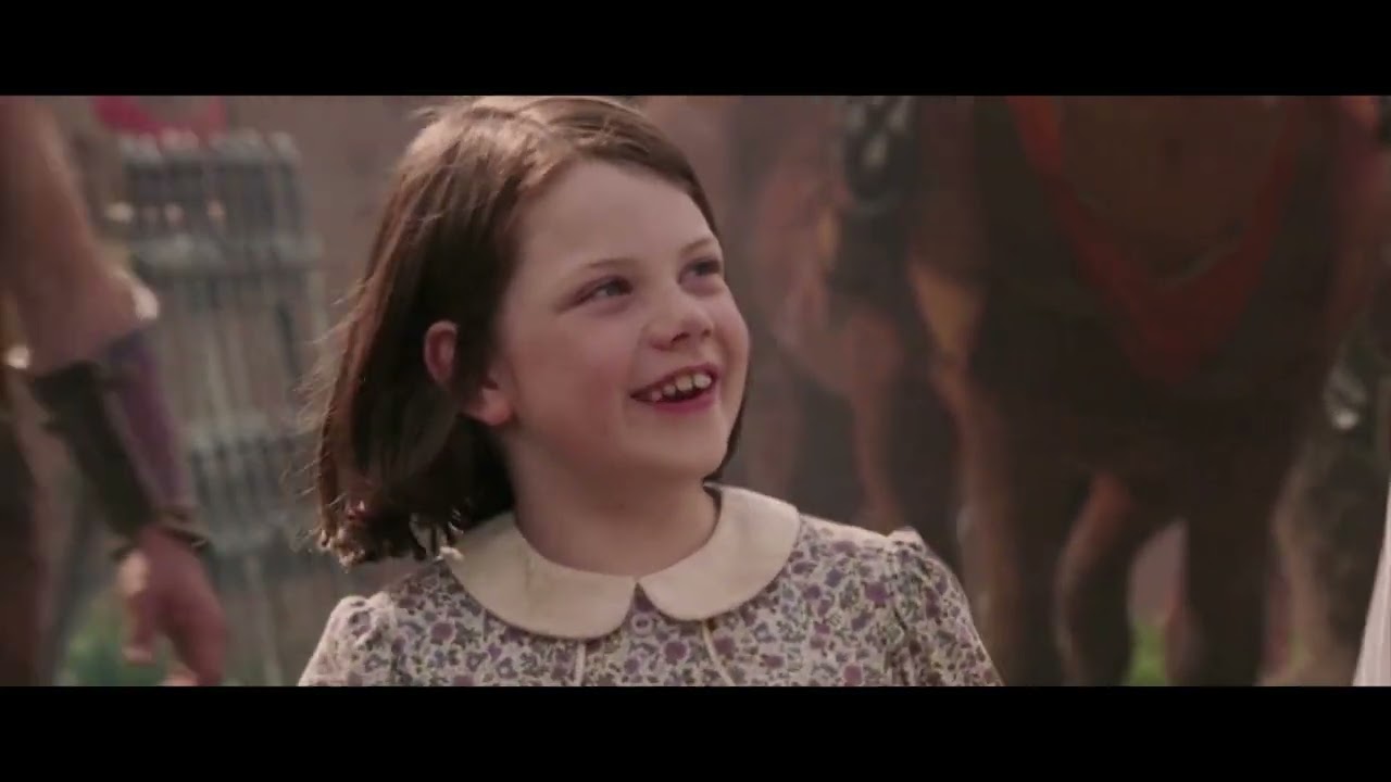 Peter and Lucy Pevensie Scenes Pack