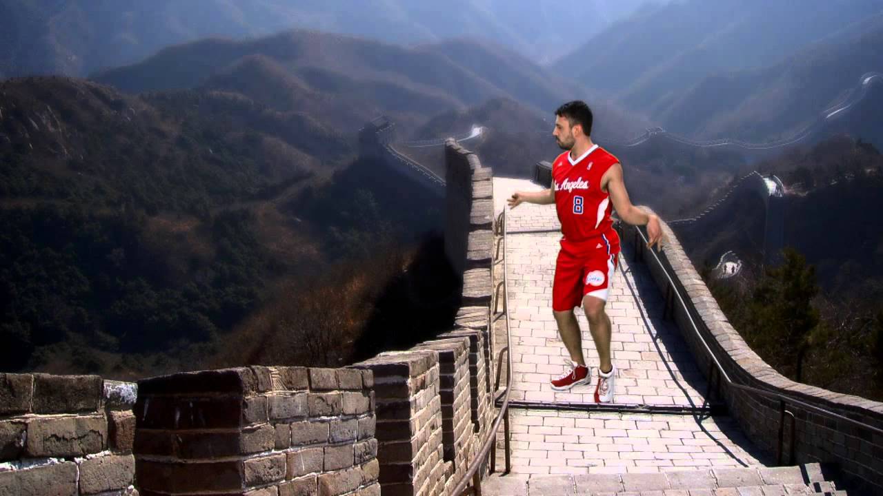 Hedo Turkoglu Dances His Way to Clippers