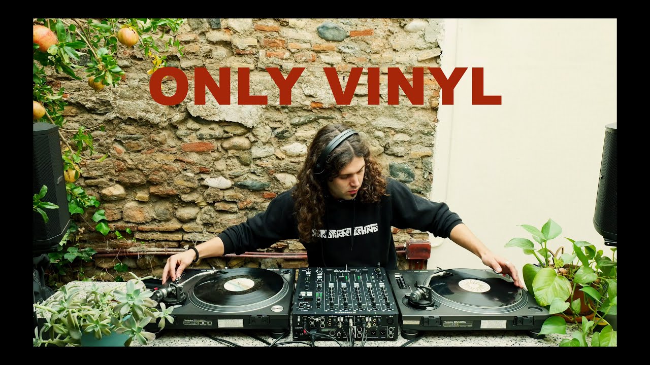 Aleks Co  (Rep&uacute;blica Techno) house & techno vinyl Dj set