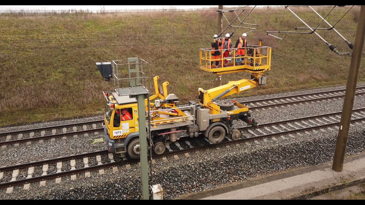 BM 984 - Fahrleitungsverlegeeinheit für RPS