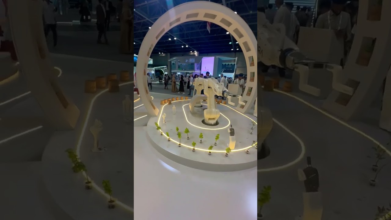 Discover Future: UAE🇦🇪 Astonishing Robotic Innovation #dubai #viral #technology